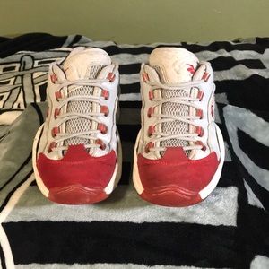 Reebok question mid low